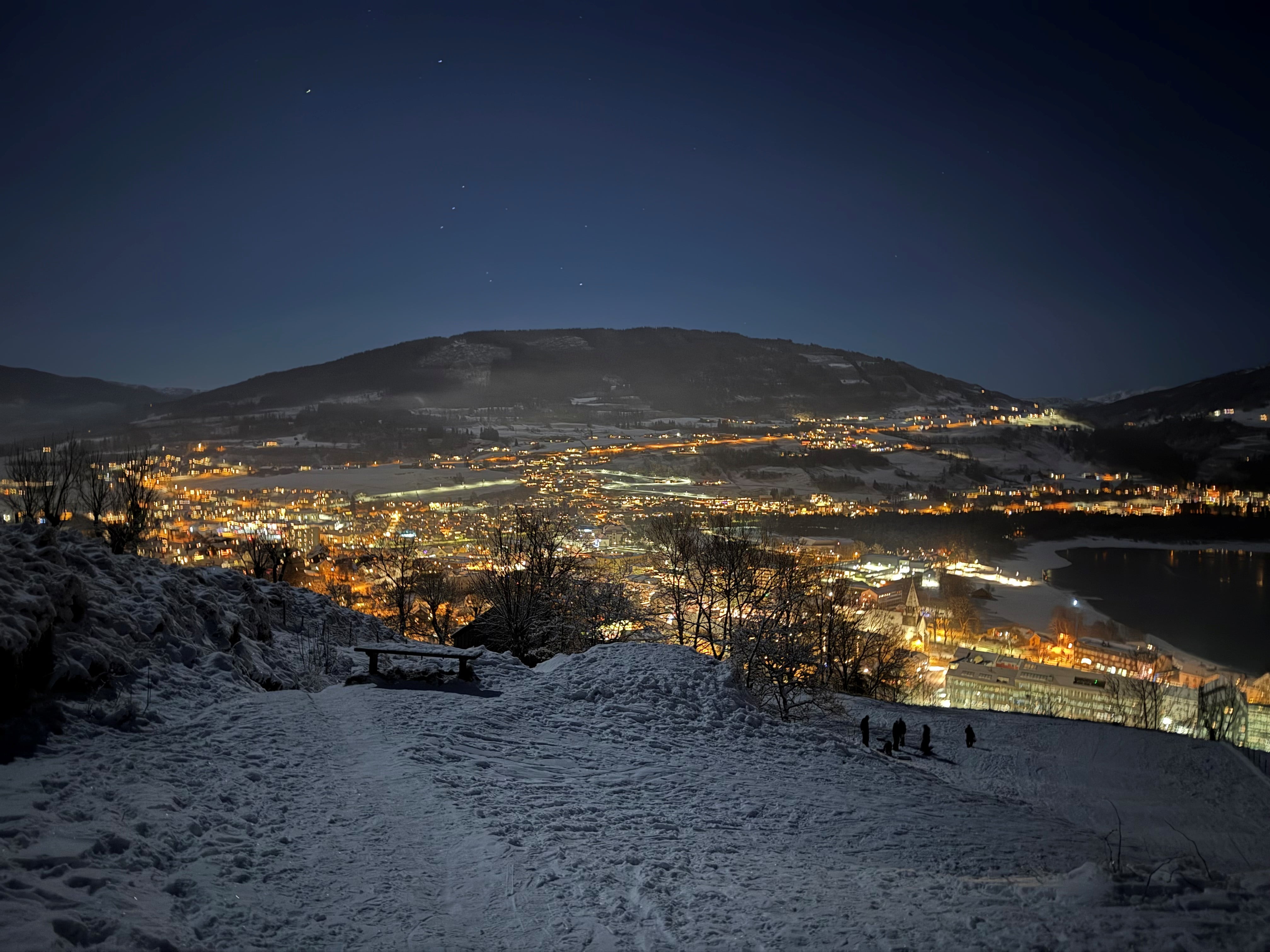 Tjukkabygda mot Horndalsnuten